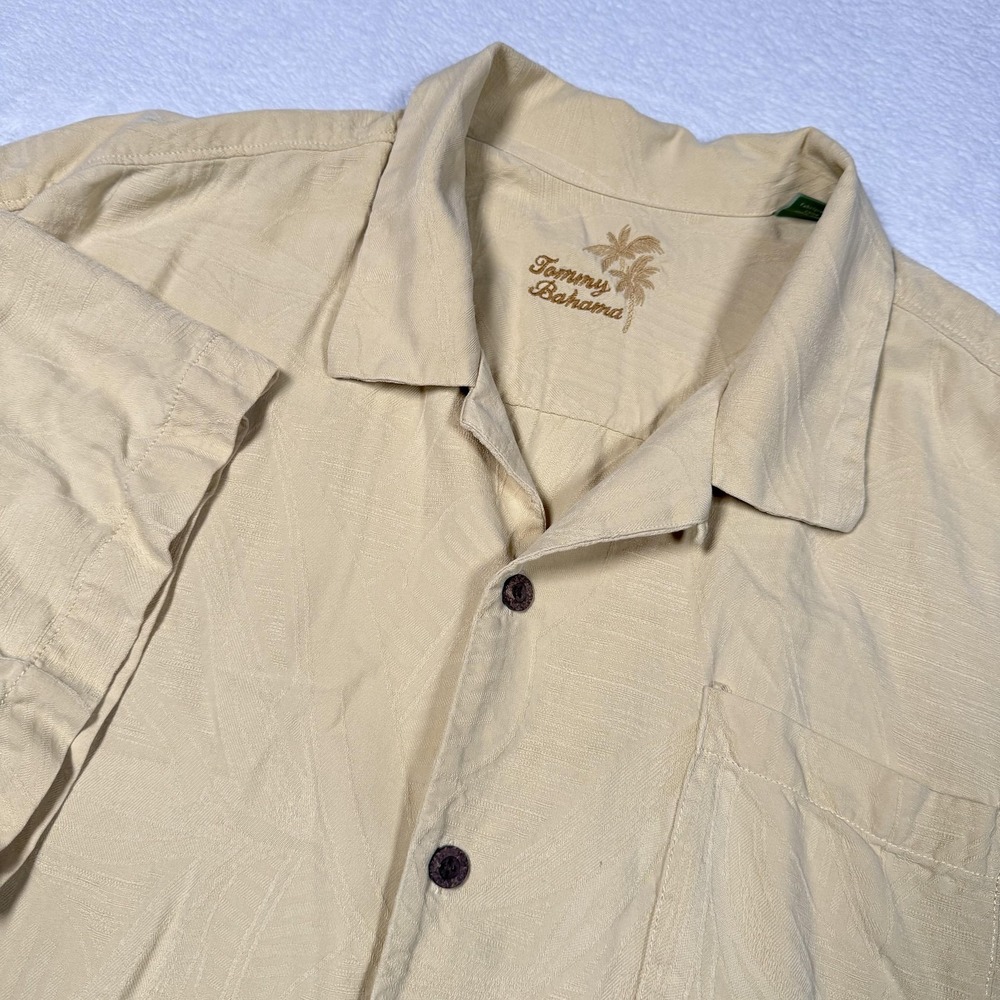 Tommy Bahama‎ Shirt Mens 2XL Beige 100% Silk Short Sleeve Button Front Casual